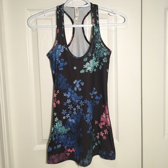 Lululemon tank top - Picture 1 of 1